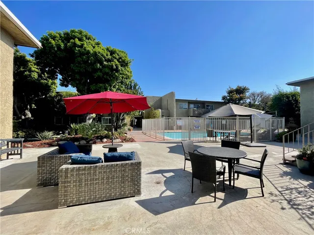 $419,900 | 4727 West 147th Street, Unit 202, Lawndale, CA 90260