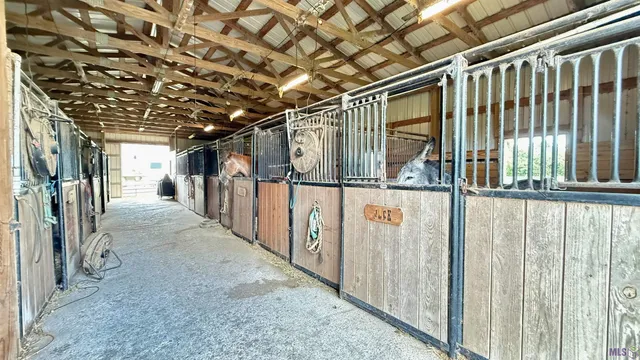 $230,000 | 4421 Bayouside Drive, Chauvin, LA 70344