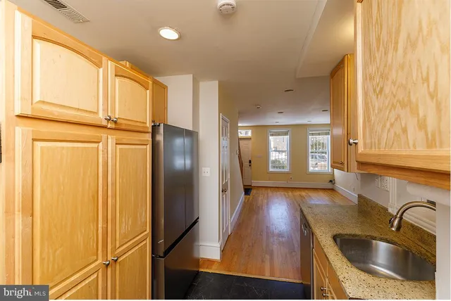 $3,600 | 809 Kentucky Avenue Southeast, Washington, DC 20003