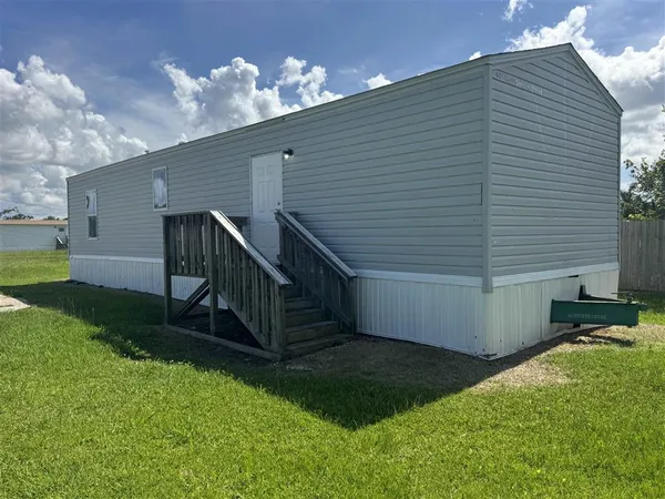 $1,100 | 583 I 10 Mobile Village Road, Unit LOT 200, Lake Charles, LA 70615