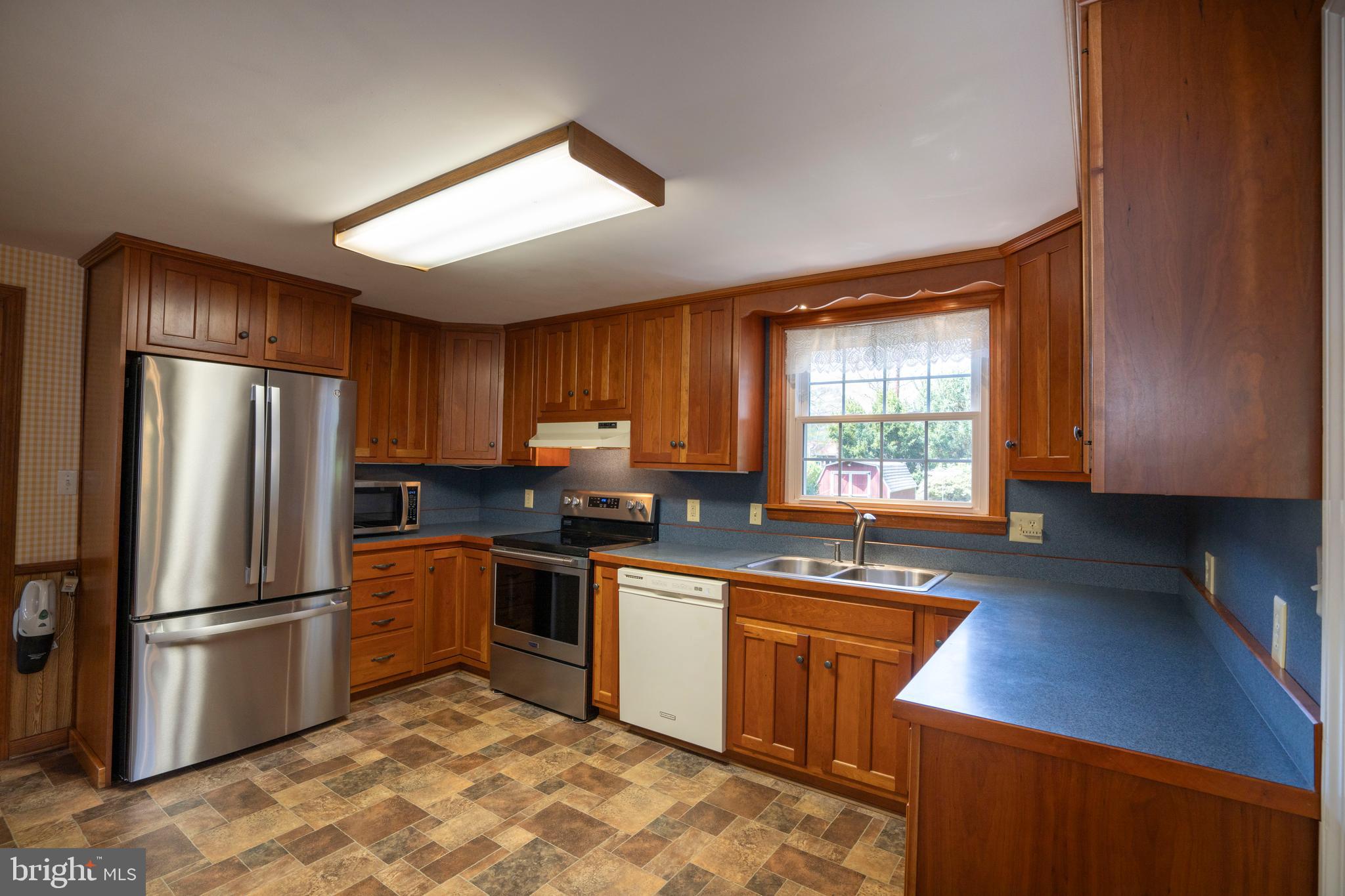 519 Ridge Avenue State College, PA 16803 - Photo 17 of 74