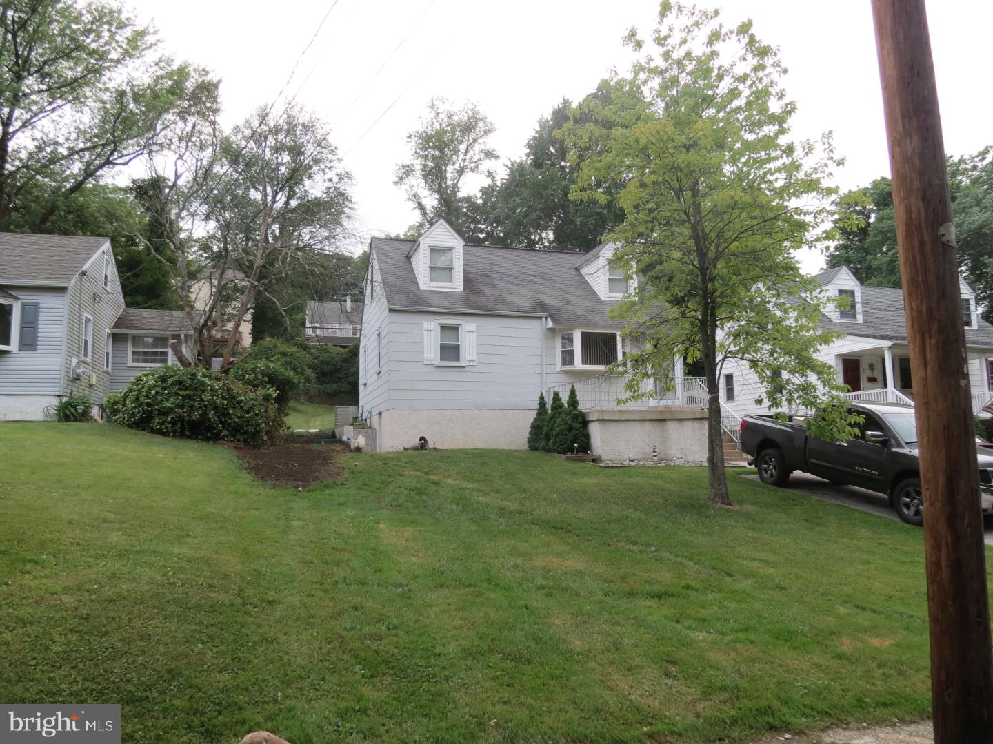 42 Delmont Road Newtown Square, PA 19073 - Photo 4 of 22 Exterior Front