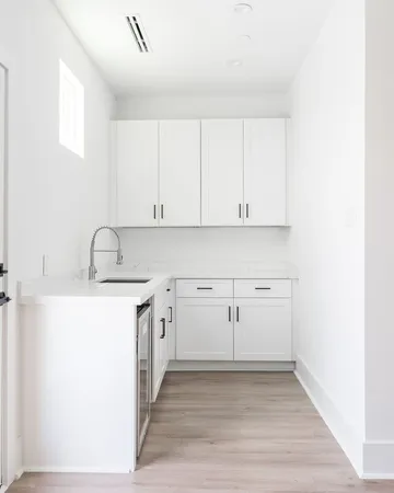 $5,000 | 5703 Dolores Street, Unit B, Houston, TX 77057