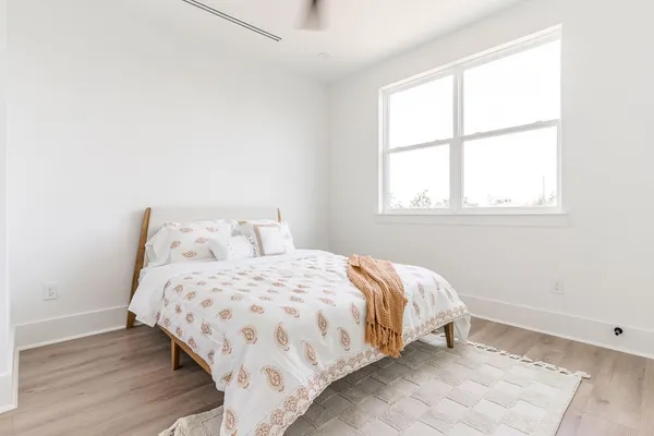 $5,000 | 5703 Dolores Street, Unit B, Houston, TX 77057