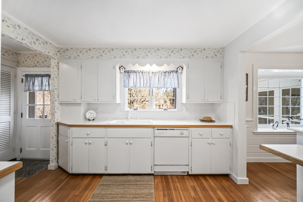 260 Lincoln Road Lincoln, MA 01773 - Photo 9 of 42