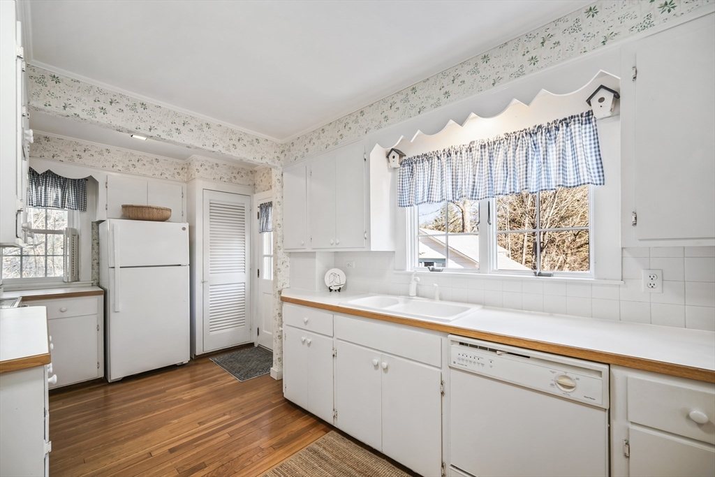 260 Lincoln Road Lincoln, MA 01773 - Photo 10 of 42