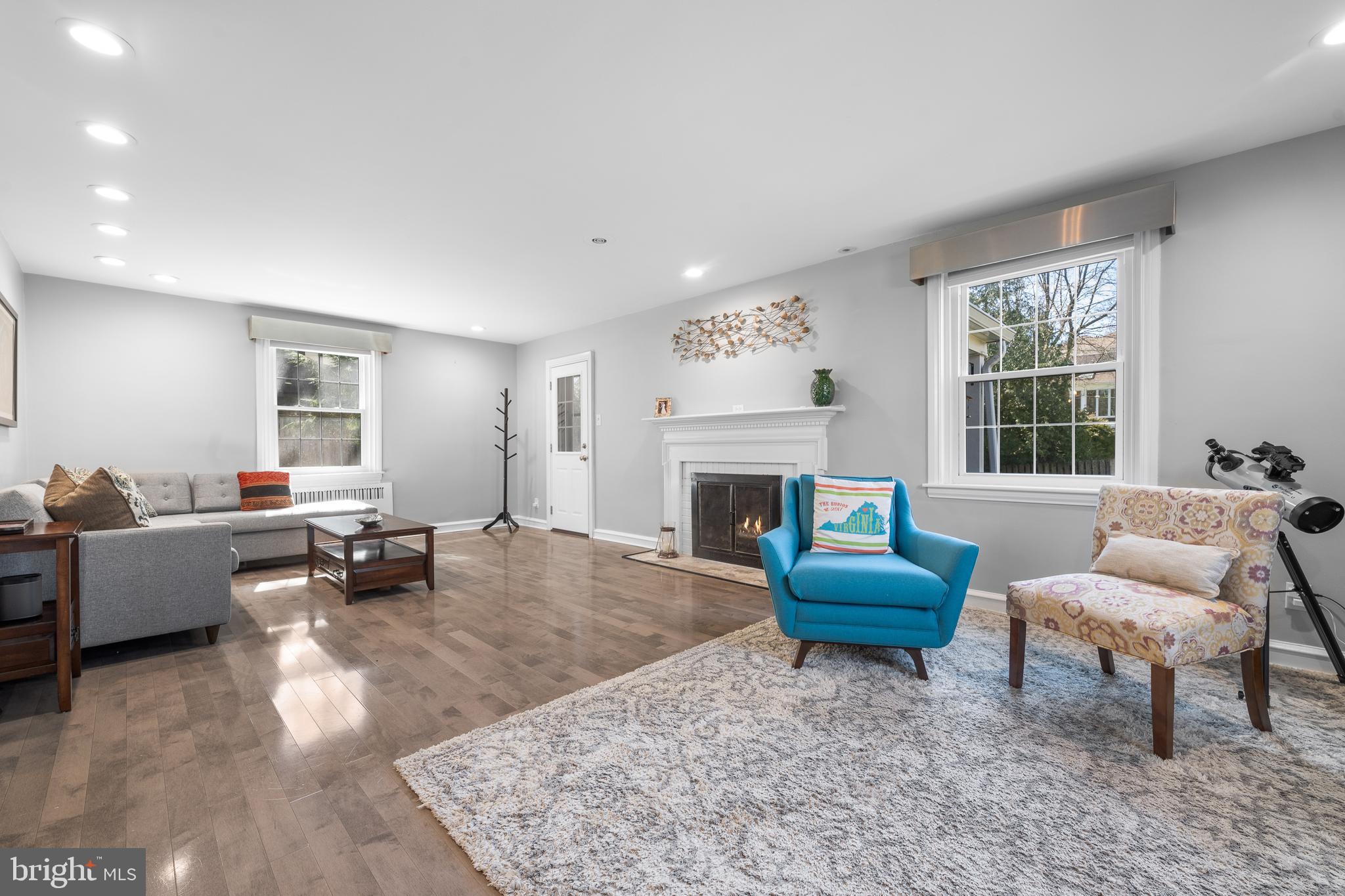 100 Overhill Road Bala Cynwyd, PA 19004 - Photo 7 of 28 Living Room