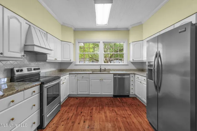 $285,000 | 3821 Montrose Circle, Jackson, MS 39216