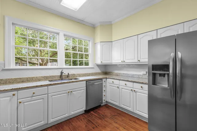 $285,000 | 3821 Montrose Circle, Jackson, MS 39216