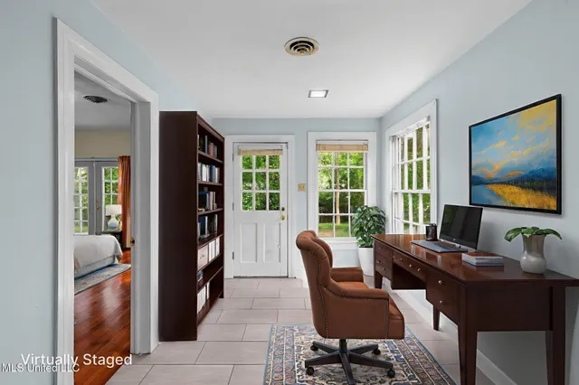 $285,000 | 3821 Montrose Circle, Jackson, MS 39216