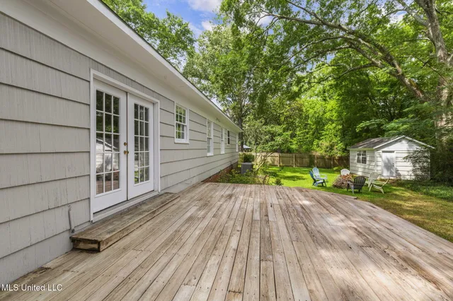 $285,000 | 3821 Montrose Circle, Jackson, MS 39216