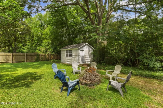 $285,000 | 3821 Montrose Circle, Jackson, MS 39216