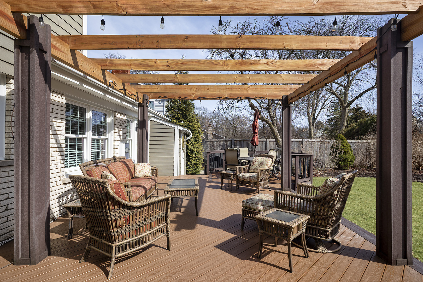 2915 Shannon Road Northbrook, IL 60062 - Photo 27 of 33 a view of sitting area with furniture and wooden deck