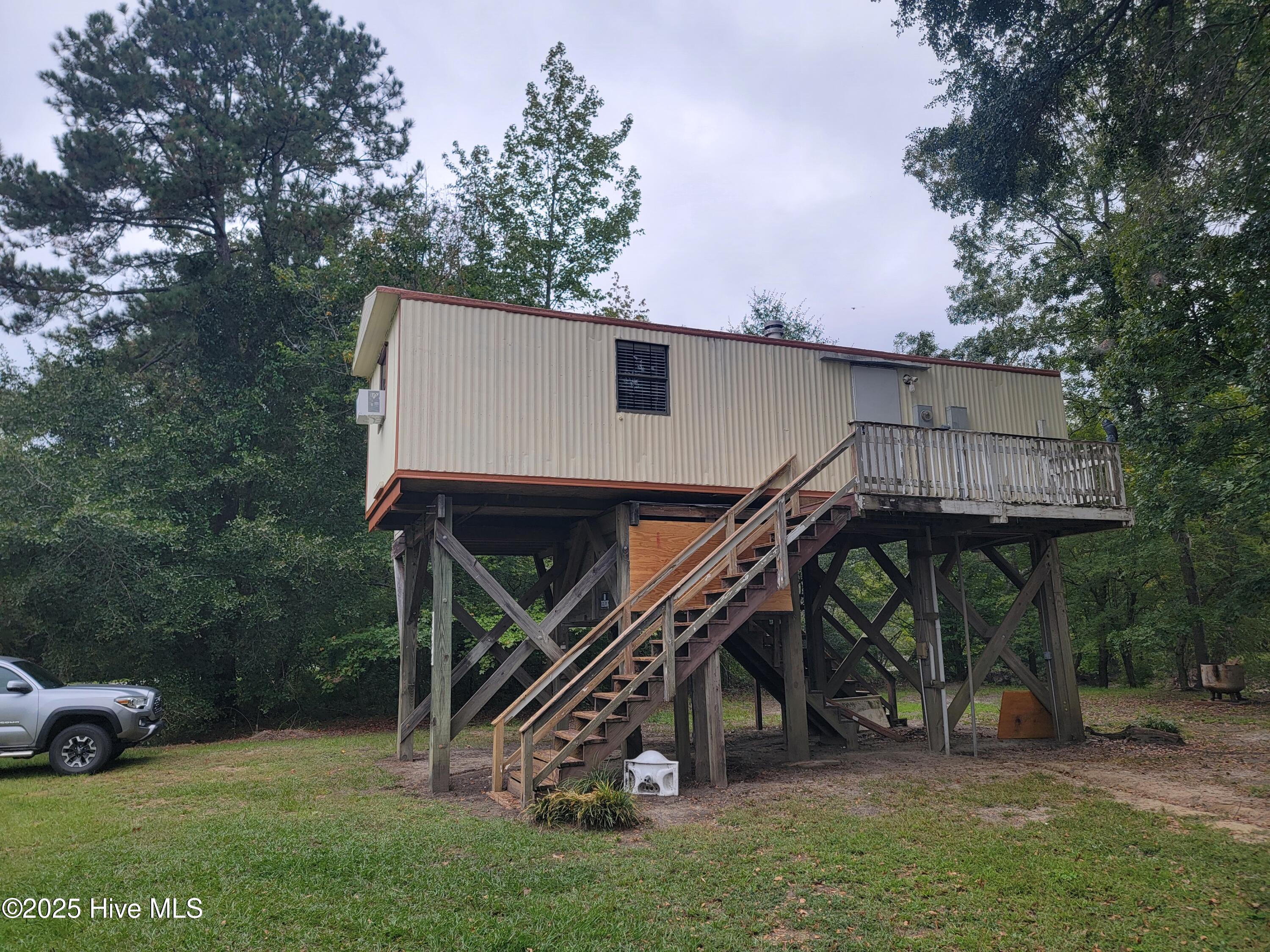 2593 Croomsbridge Road Burgaw, NC 28425 - Photo 2 of 21 1000025251