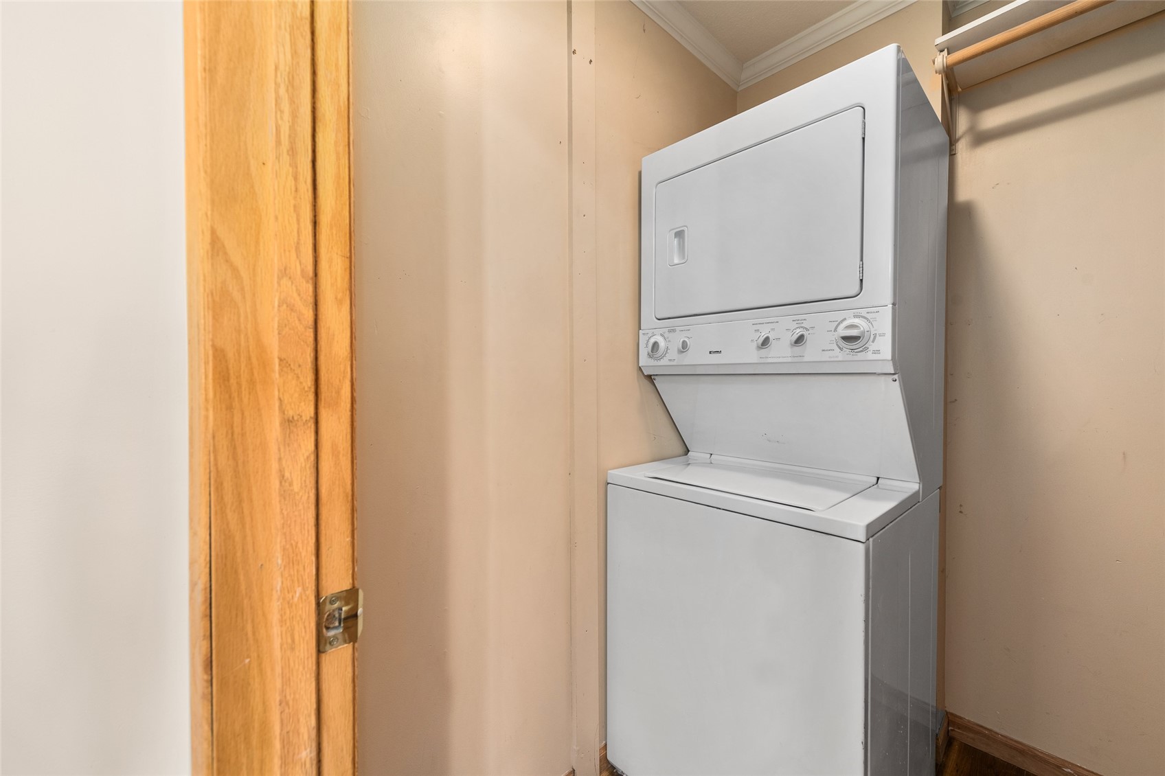 409 South 3rd Street, Unit 409 Hayden, CO 81639 - Photo 9 of 23 a utility room with dryer and washer