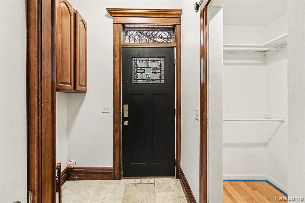 9955 Wiggins Road Howell, MI 48855 - Photo 20 of 57 Gallery Image 20