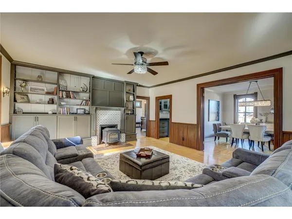 $1,150,000 | 418 South Holcombe Street, Stillwater, MN 55082