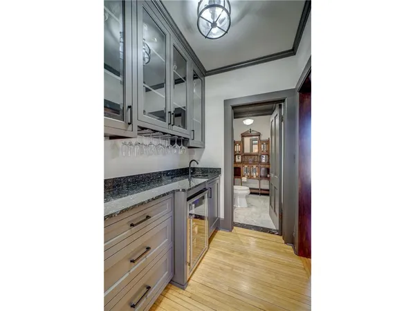 $1,150,000 | 418 South Holcombe Street, Stillwater, MN 55082