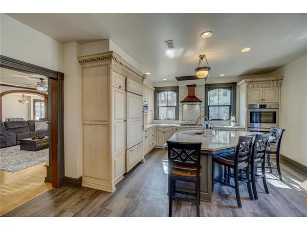 $1,150,000 | 418 South Holcombe Street, Stillwater, MN 55082
