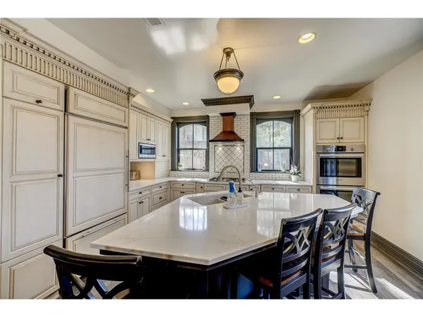 $1,150,000 | 418 South Holcombe Street, Stillwater, MN 55082