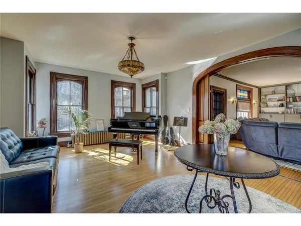 $1,150,000 | 418 South Holcombe Street, Stillwater, MN 55082