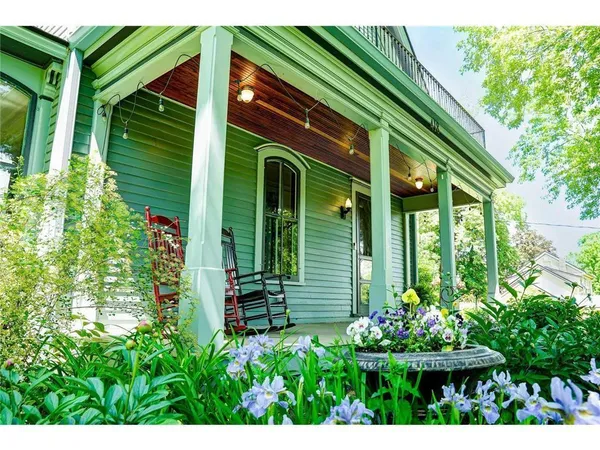 $1,150,000 | 418 South Holcombe Street, Stillwater, MN 55082