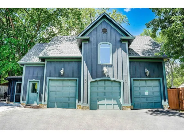 $1,150,000 | 418 South Holcombe Street, Stillwater, MN 55082