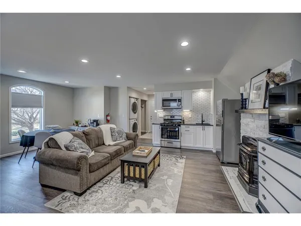 $1,150,000 | 418 South Holcombe Street, Stillwater, MN 55082