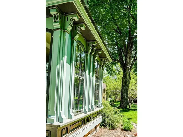 $1,150,000 | 418 South Holcombe Street, Stillwater, MN 55082