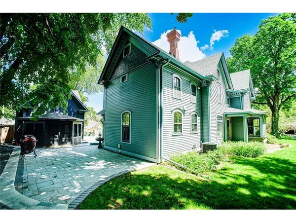 $1,150,000 | 418 South Holcombe Street, Stillwater, MN 55082