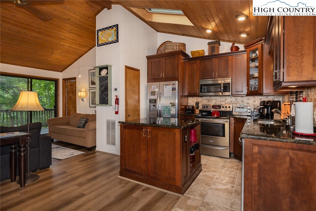 205 Birch Lane Deep Gap, NC 28618 - Photo 8 of 40