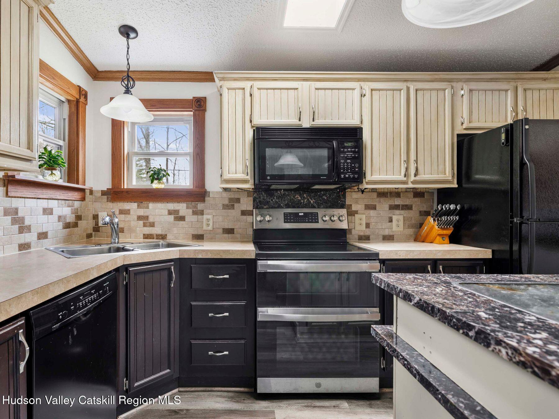382 Cairo Junction Road Catskill, NY 12414 - Photo 11 of 38 photo_online_052
