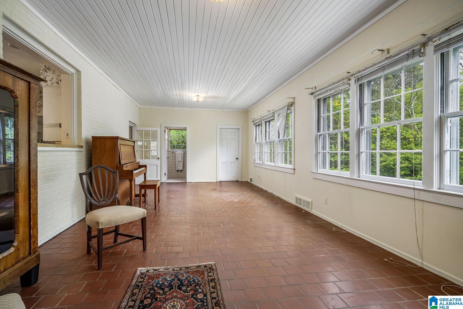 4537 Dolly Ridge Road Birmingham, AL 35243 - Photo 17 of 48