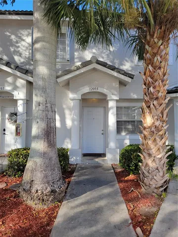 $339,900 | 12055 Southwest 140th Terrace, Unit 720, Miami, FL 33186