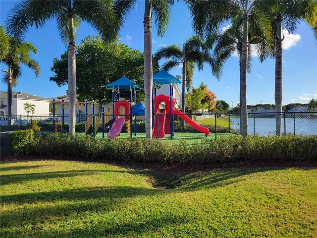 $339,900 | 12055 Southwest 140th Terrace, Unit 720, Miami, FL 33186