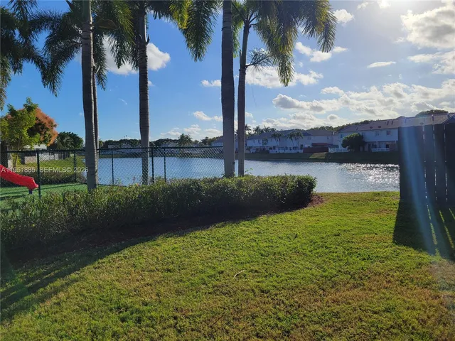 $339,900 | 12055 Southwest 140th Terrace, Unit 720, Miami, FL 33186