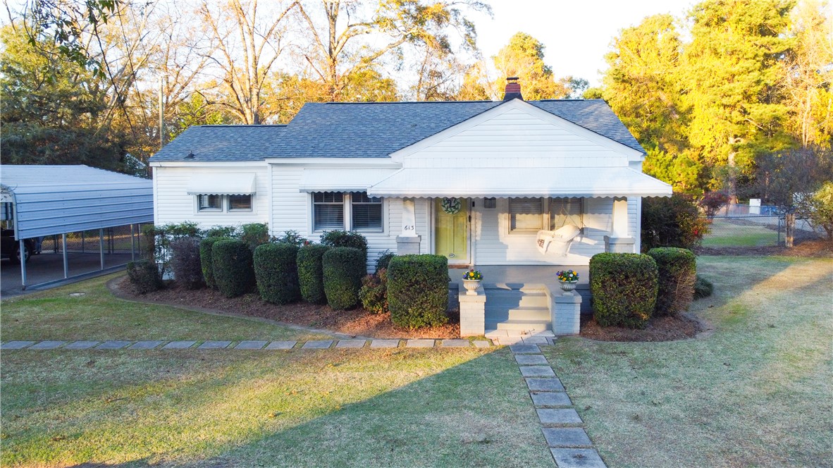 613 Blue Ridge Avenue Belton, SC 29627 - Photo 2 of 21