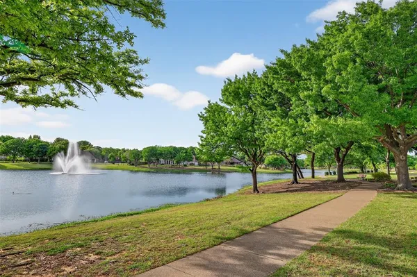 $1,295,000 | 907 Nottingham Circle, Southlake, TX 76092