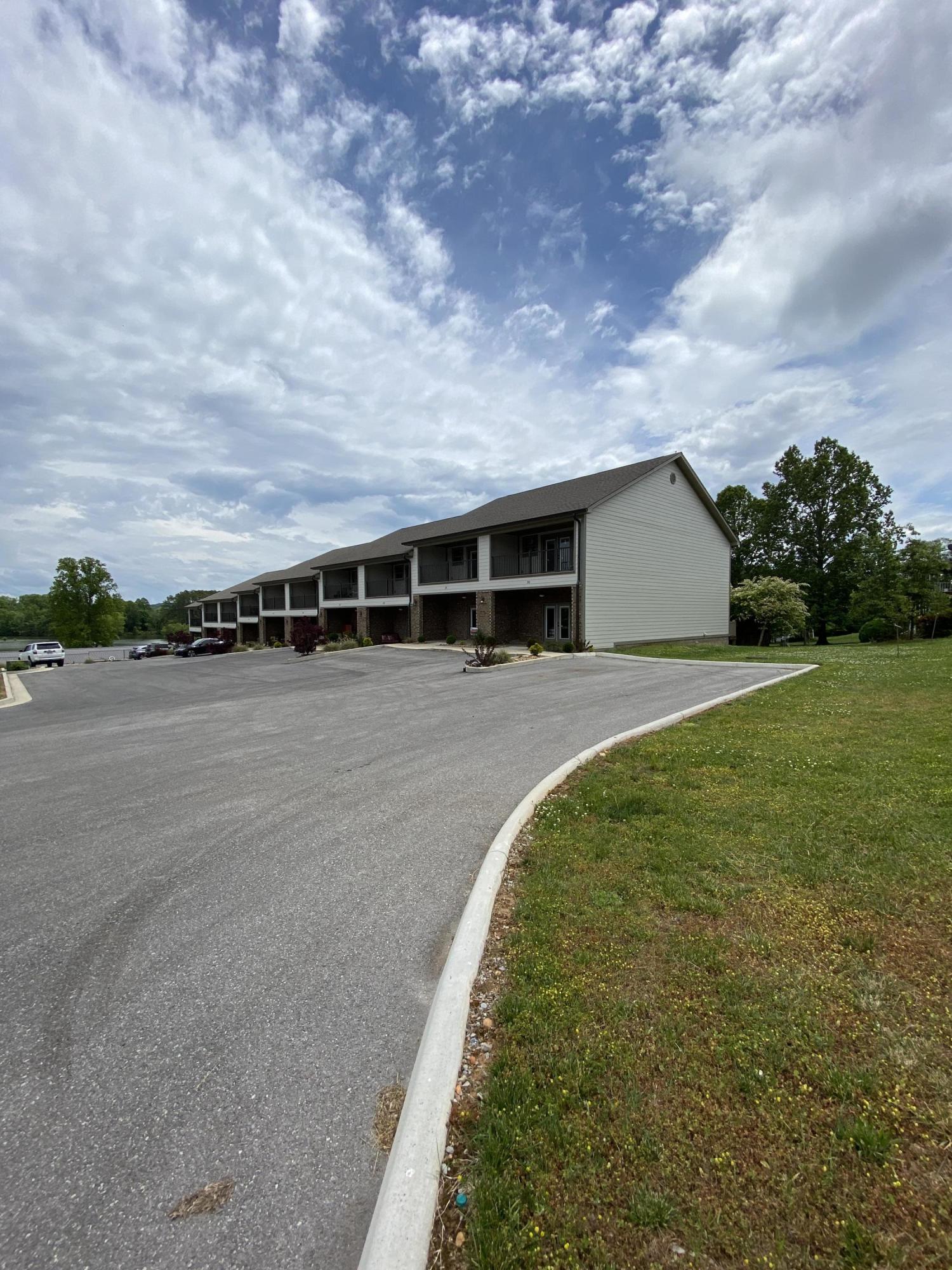 1255 New Lake Road, Unit 24 Spring City, TN 37381 - Photo 3 of 21 IMG_2788 2