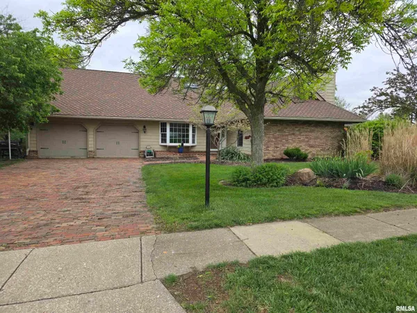 $425,000 | 9 Chrisendale Lane, Washington, IL 61571