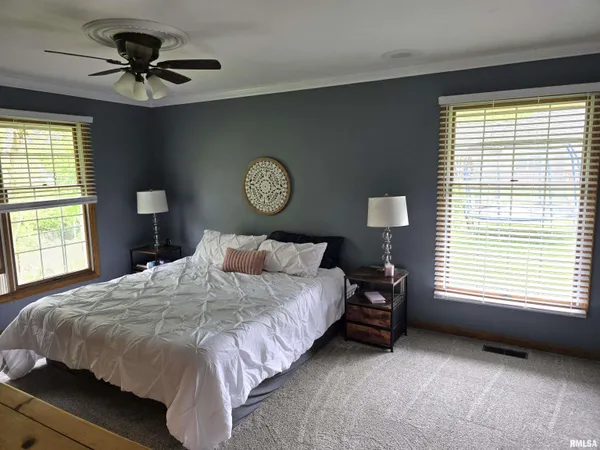 $425,000 | 9 Chrisendale Lane, Washington, IL 61571