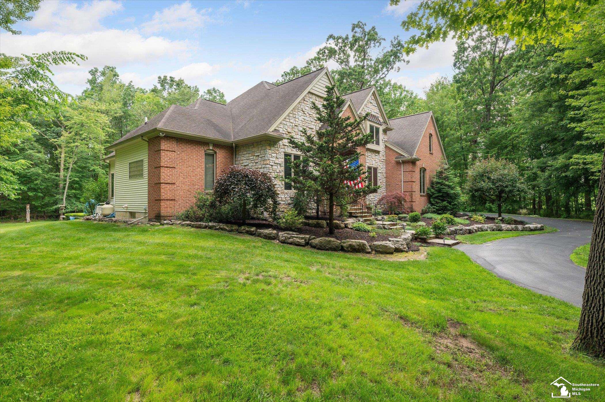 4001 Rauch Road Petersburg, MI 49270 - Photo 3 of 95