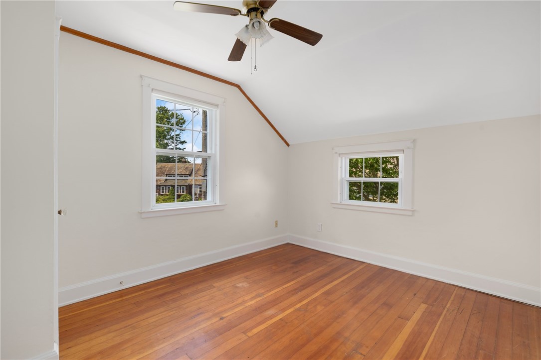 81 Old Fort Road Newport, RI 02840 - Photo 22 of 31 bedroom 2