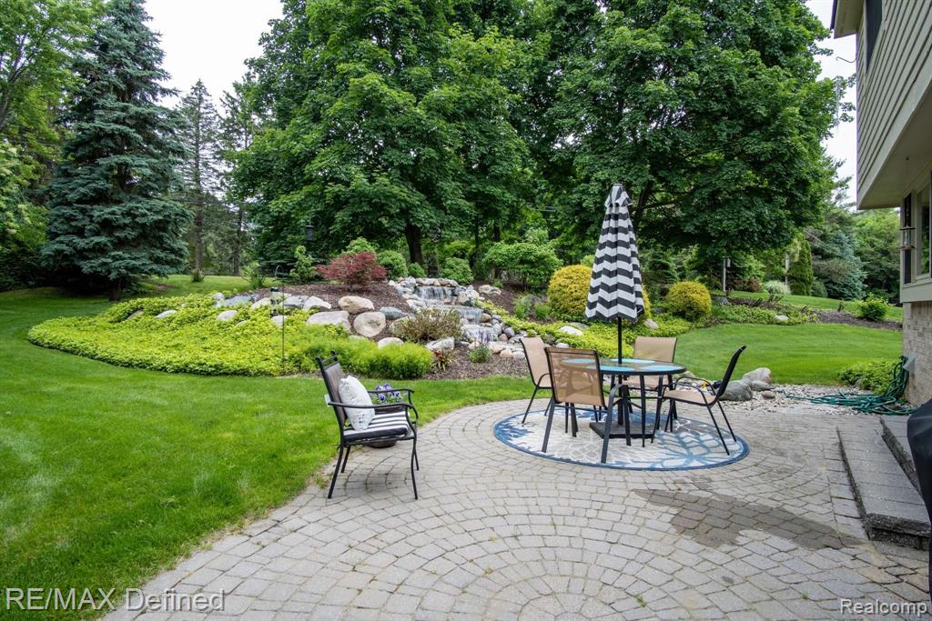 6358 Cherry Tree Court Rochester Hills, MI 48306 - Photo 39 of 47