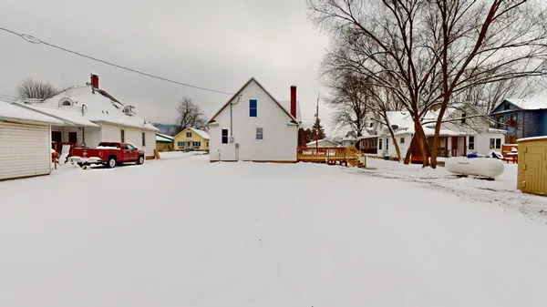 $209,900 | 104 West 5th Street, Cochrane, WI 54622