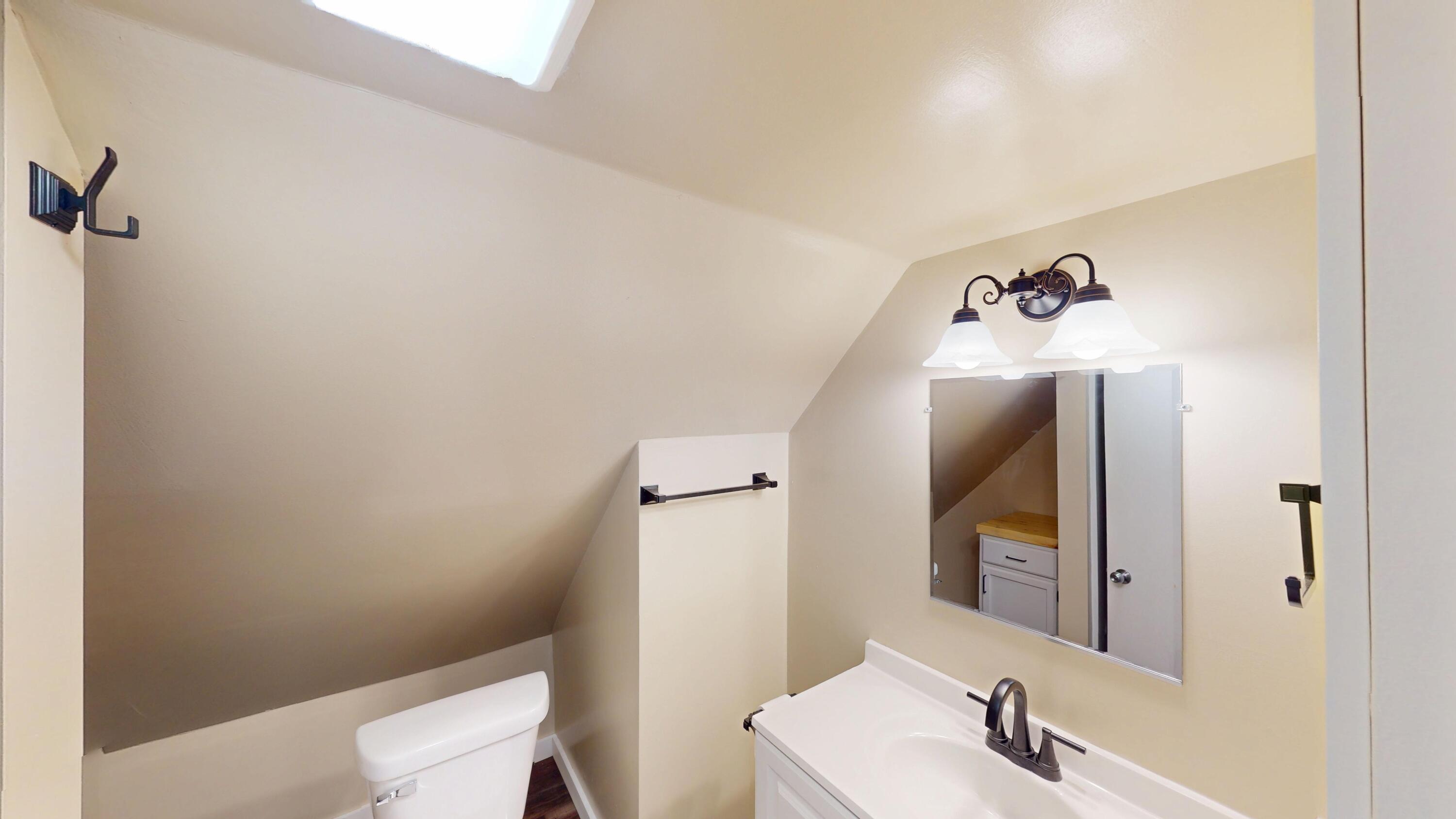 104 West 5th Street Cochrane, WI 54622 - Photo 12 of 47 Bathroom 2