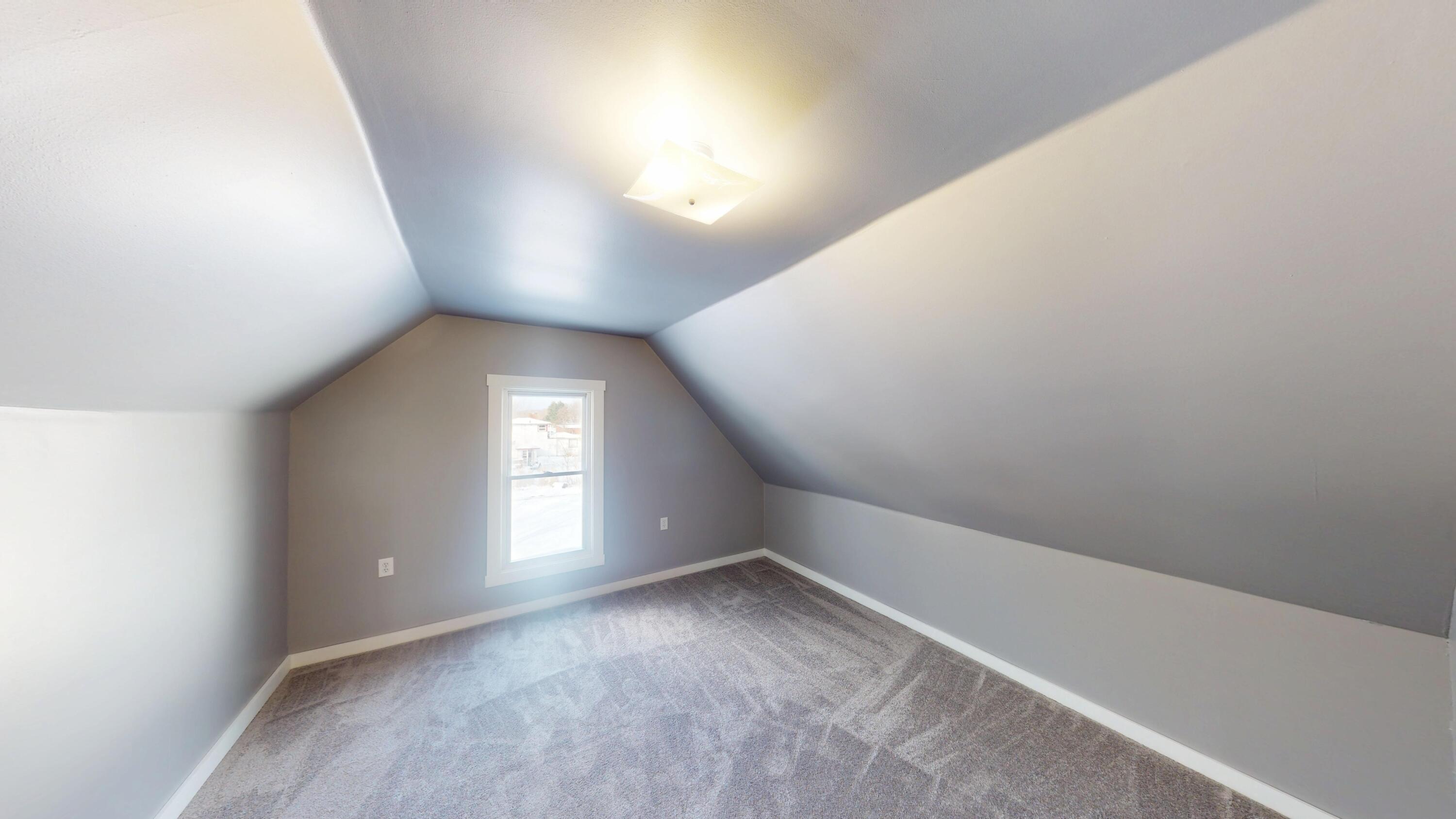 104 West 5th Street Cochrane, WI 54622 - Photo 23 of 49 Primary Bdrm