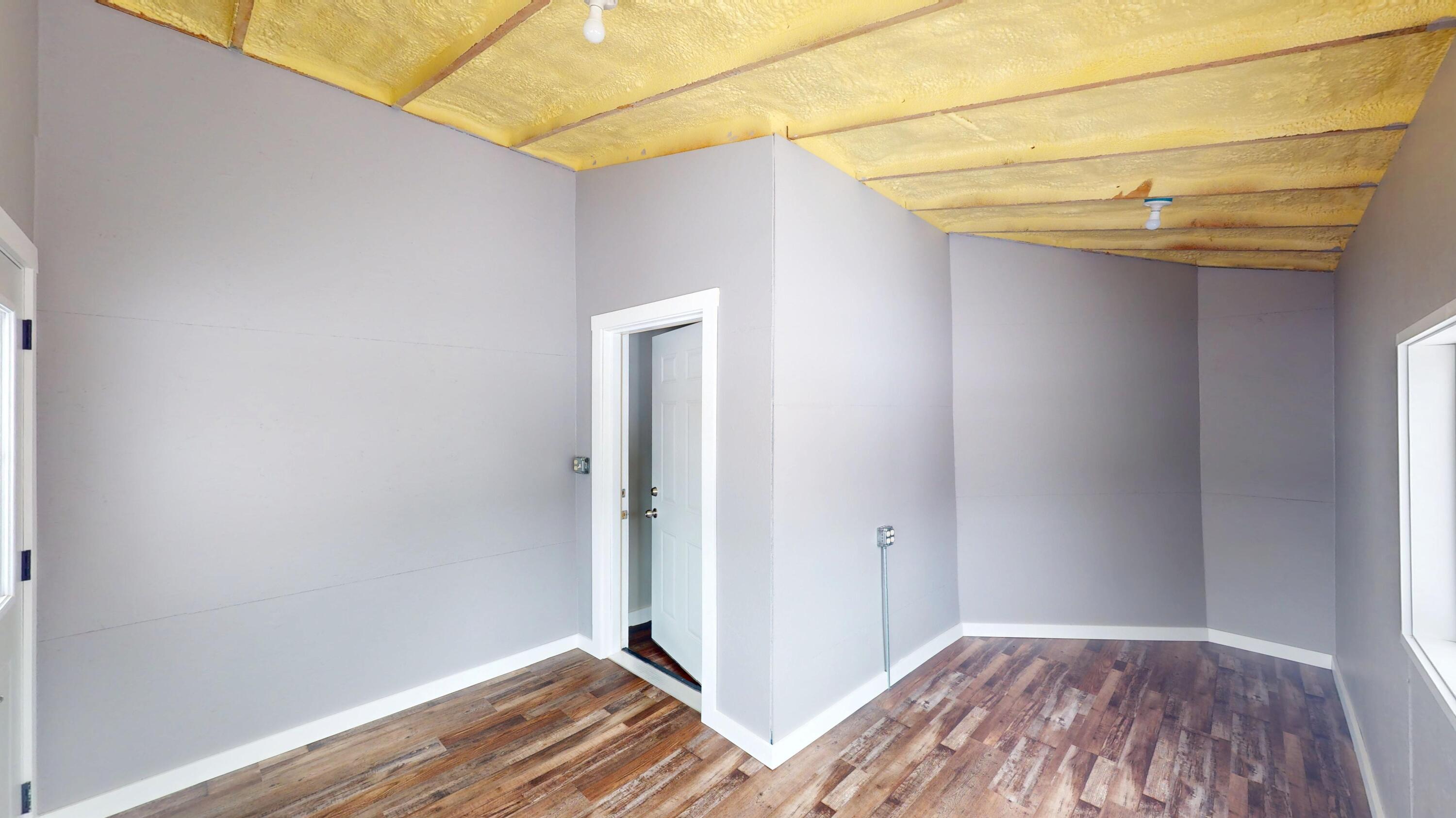 104 West 5th Street Cochrane, WI 54622 - Photo 26 of 49 Front Enclosed Porch