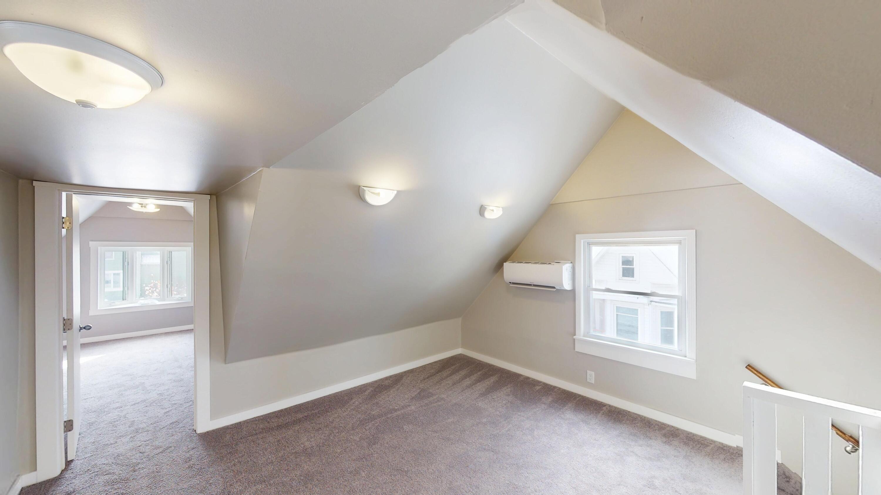 104 West 5th Street Cochrane, WI 54622 - Photo 34 of 49 Upper Den