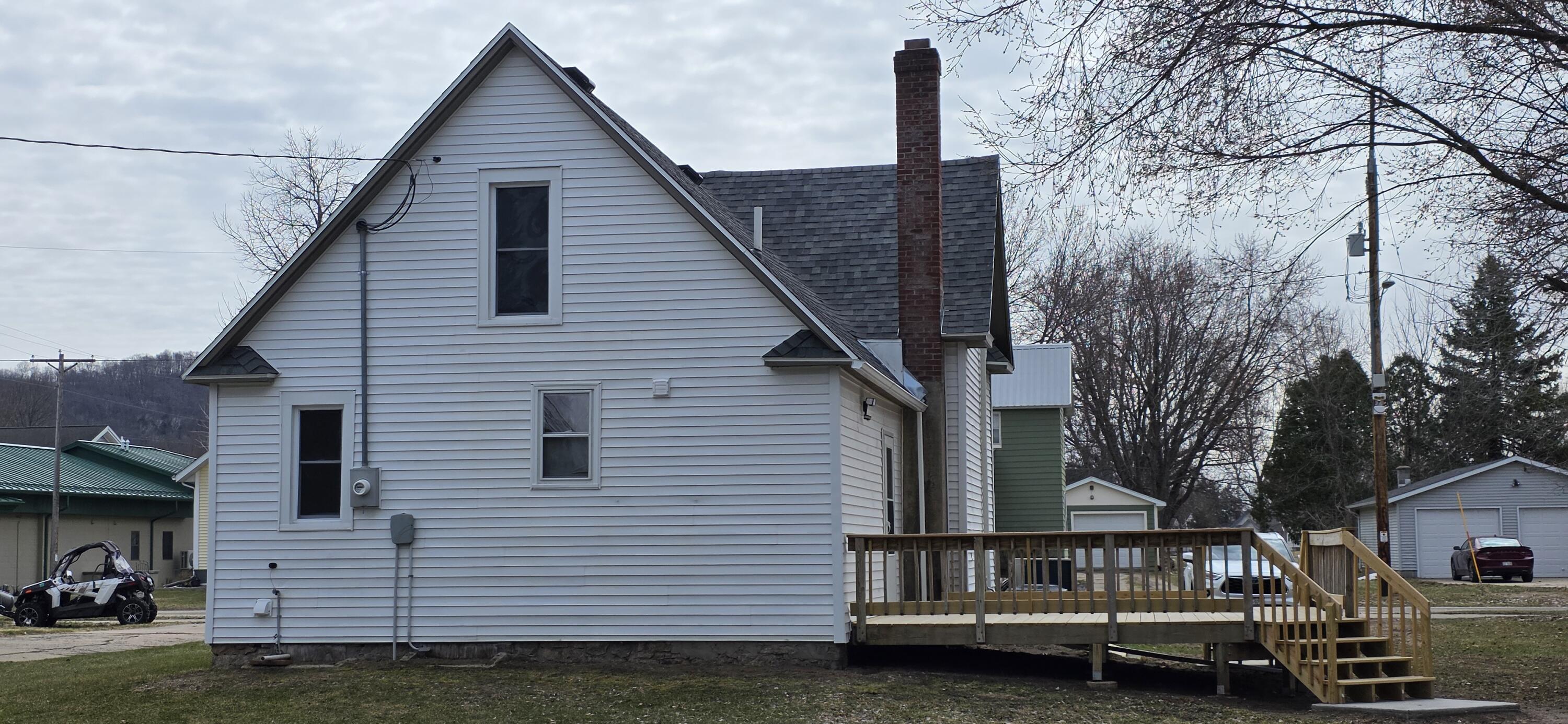 104 West 5th Street Cochrane, WI 54622 - Photo 40 of 49 20260328_115940